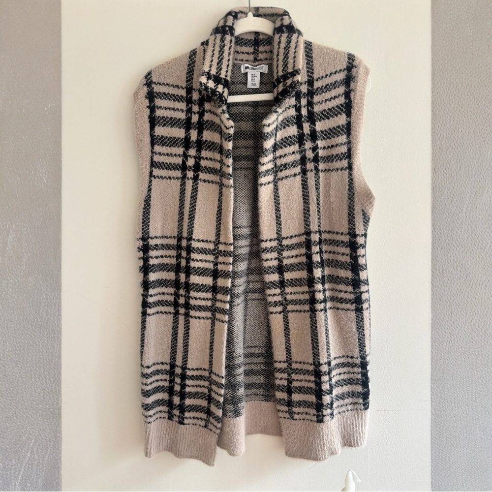 William Rast Plaid Sleeveless Sweater Vest - NWOT - Size M